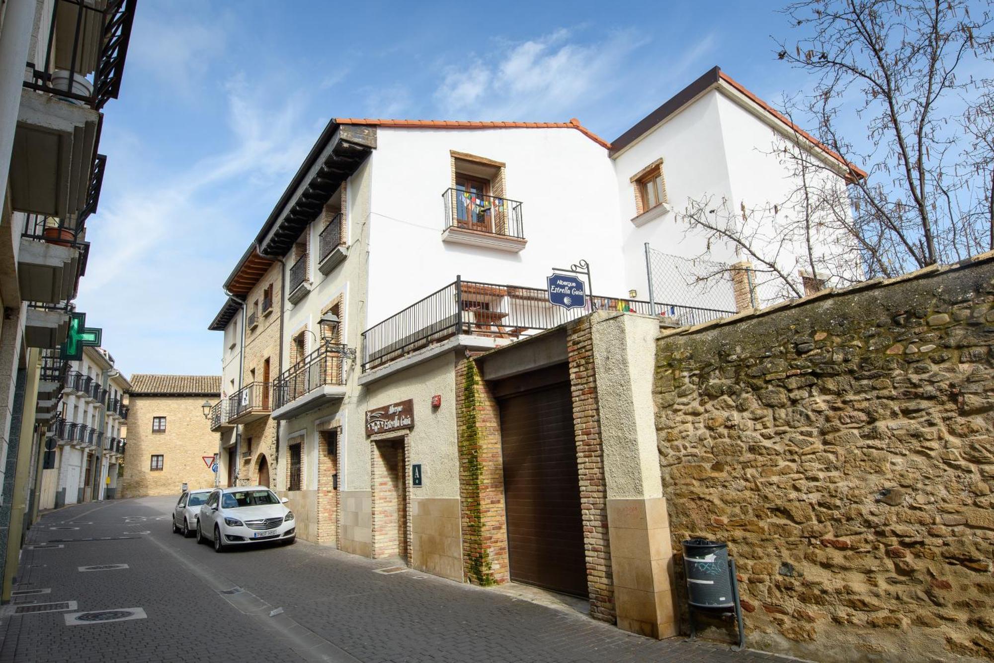 Alberg Estrella Guia Puente la Reina